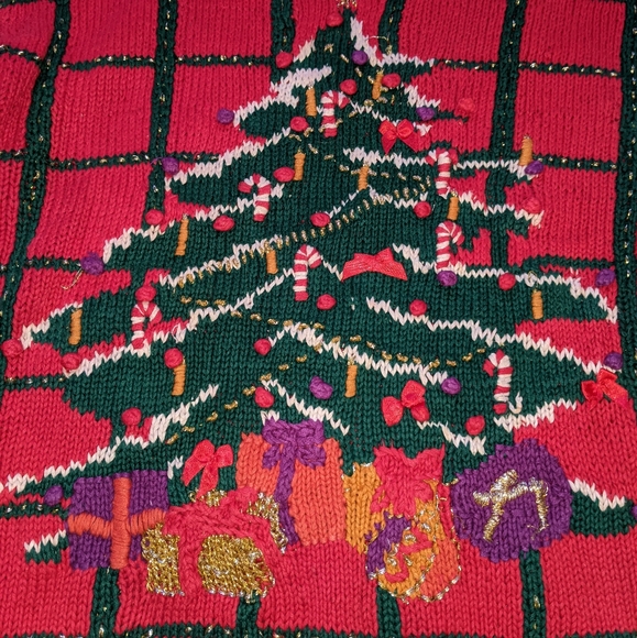 Vintage Christmas Tree Sweater - Picture 2 of 7